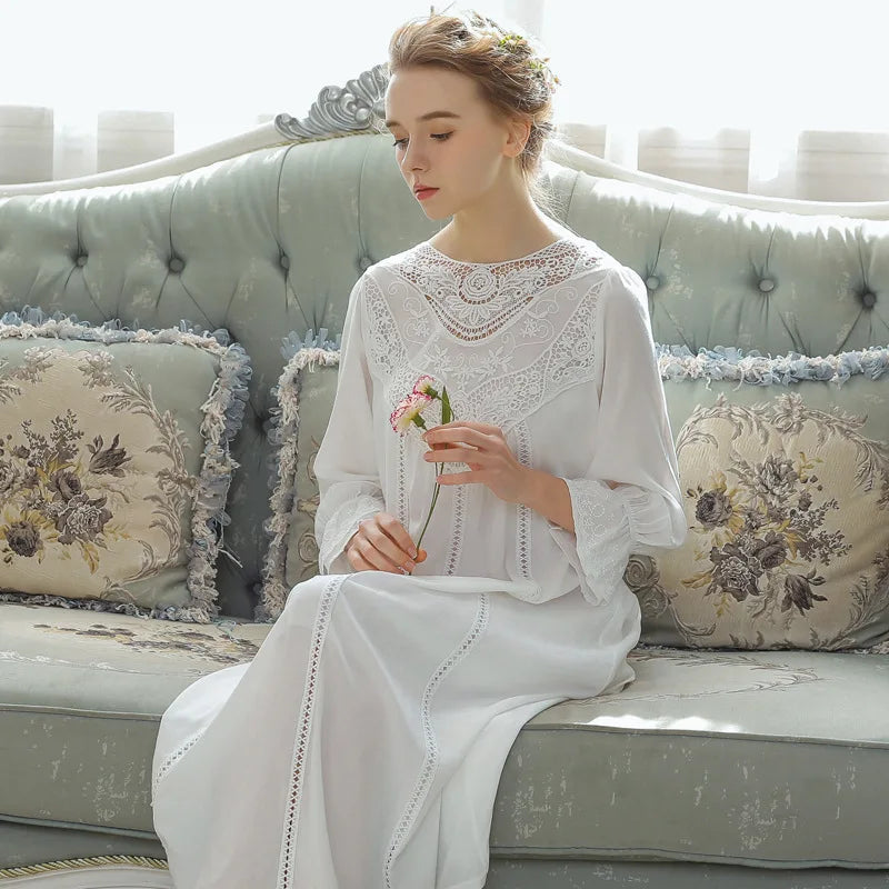 Women’s Autumn Cotton Romantic Lace Nightgown